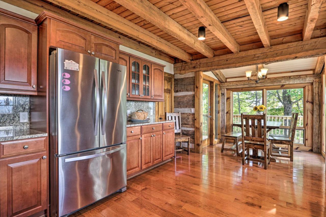 Upscale Gatlinburg Cabin Deck, Fire Pit And Hot Tub Екстер'єр фото